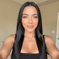 Maya — Colombian Live Cams