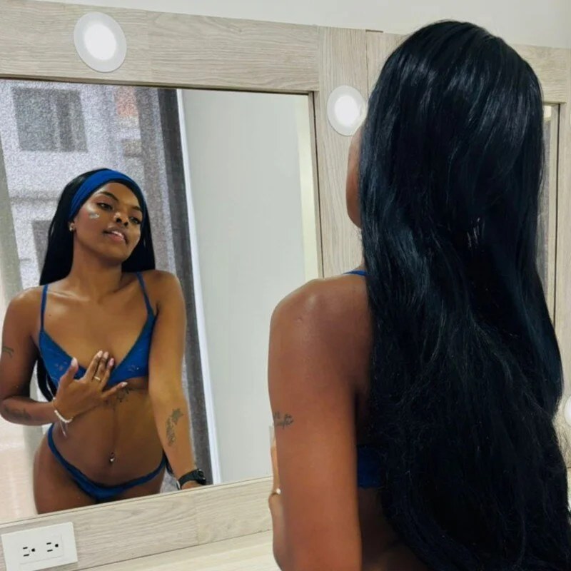 Perfil de Kendra-Rousee